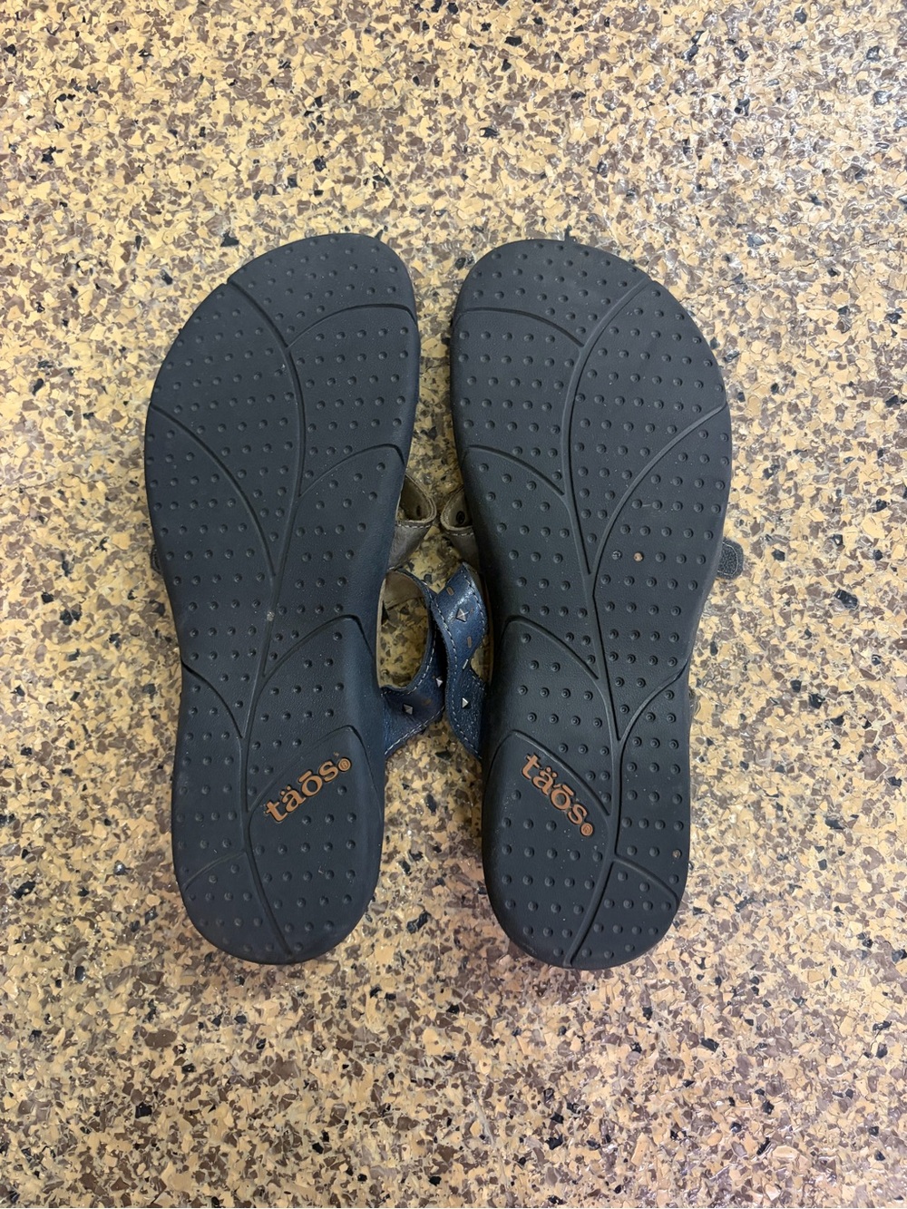 Taos Leather Comfort Sandals Blue Brown Studded - Picture 6 of 8